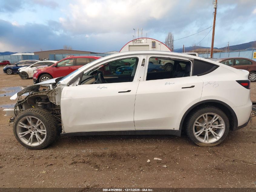 2023 Tesla Model Y Awd/Long Range Dual Motor All-Wheel Drive VIN: 7SAYGDEE8PA145633 Lot: 43929950