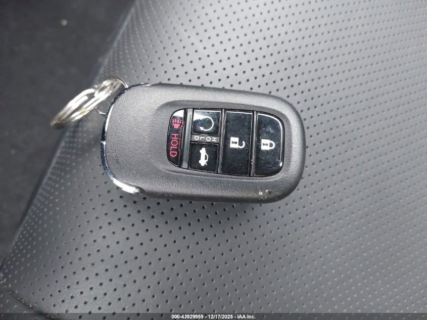 2024 Honda Accord Touring Hybrid VIN: 1HGCY2F88RA013053 Lot: 43929959