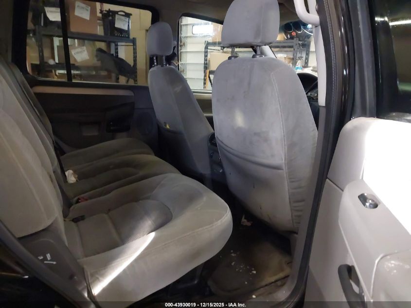 2004 Ford Explorer Nbx/Xlt VIN: 1FMZU73K94ZA20231 Lot: 43930019