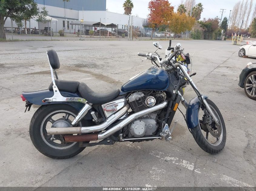 1988 Honda Vt1100 C VIN: IHFCSI8I7JA300462 Lot: 43930047