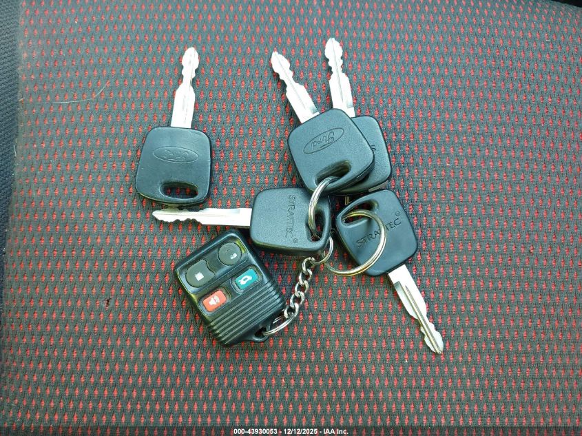 2005 Ford Focus Zx4 VIN: 1FAFP38Z15W162790 Lot: 43930053