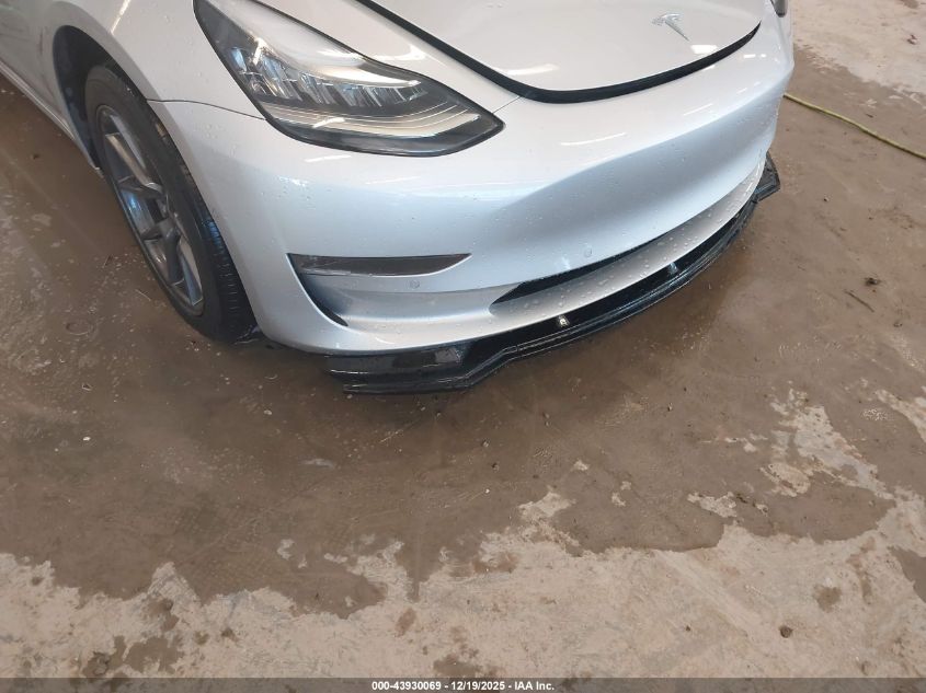 2018 Tesla Model 3 Long Range/Mid Range VIN: 5YJ3E1EA0JF037445 Lot: 43930069