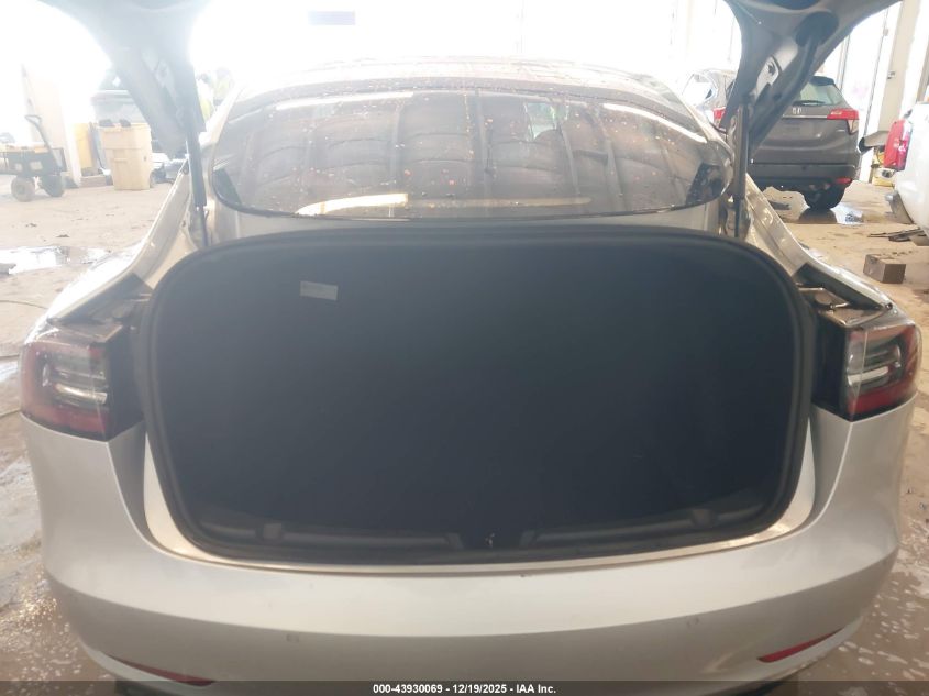 2018 Tesla Model 3 Long Range/Mid Range VIN: 5YJ3E1EA0JF037445 Lot: 43930069