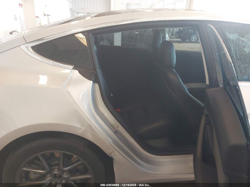 2018 Tesla Model 3 Long Range/Mid Range VIN: 5YJ3E1EA0JF037445 Lot: 43930069