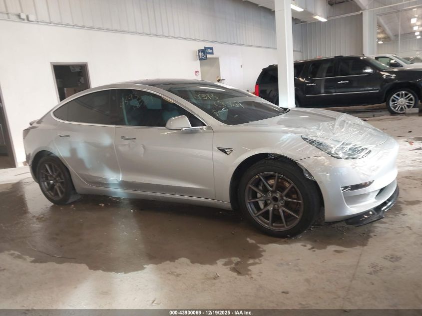 2018 Tesla Model 3 Long Range/Mid Range VIN: 5YJ3E1EA0JF037445 Lot: 43930069