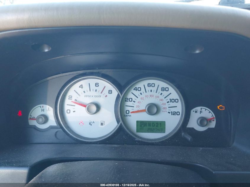 2005 Ford Escape Xls VIN: 1FMYU92Z35KD99355 Lot: 43930108