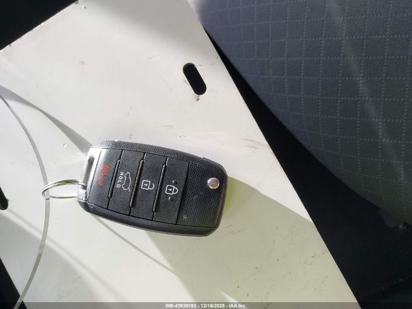 2018 Kia Sorento 3.3L Lx VIN: 5XYPG4A59JG351187 Lot: 43930163