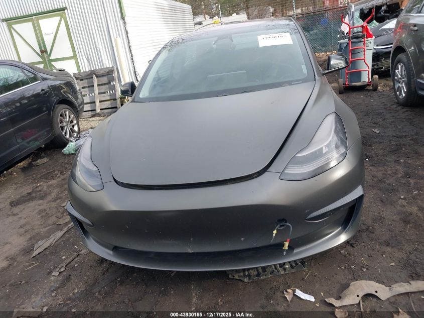 2018 Tesla Model 3 Long Range/Performance VIN: 5YJ3E1EB2JF090334 Lot: 43930165