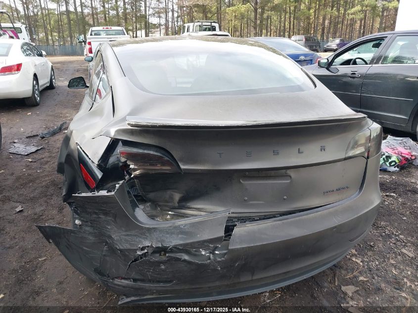 2018 Tesla Model 3 Long Range/Performance VIN: 5YJ3E1EB2JF090334 Lot: 43930165