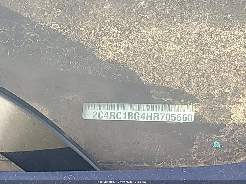 2017 Chrysler Pacifica Touring-L VIN: 2C4RC1BG4HR705660 Lot: 43930178