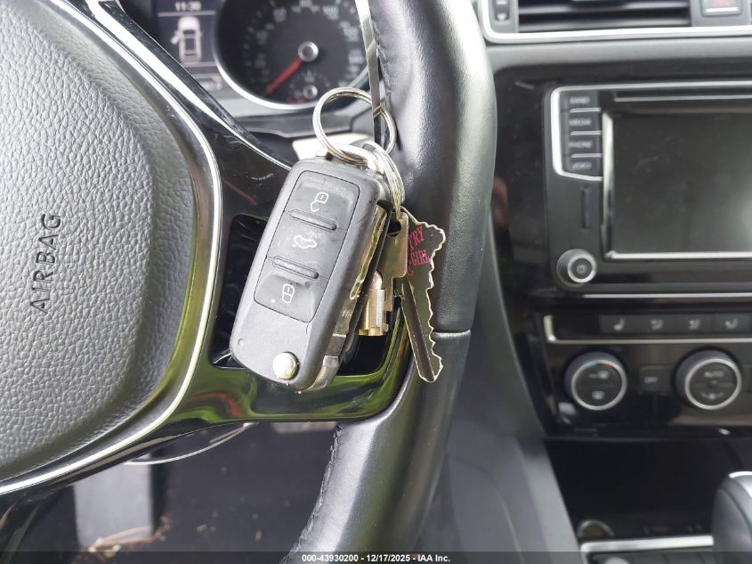 2017 Volkswagen Jetta 1.8T Sel/1.8T Sel Premium VIN: 3VWL17AJ8HM214170 Lot: 43930200