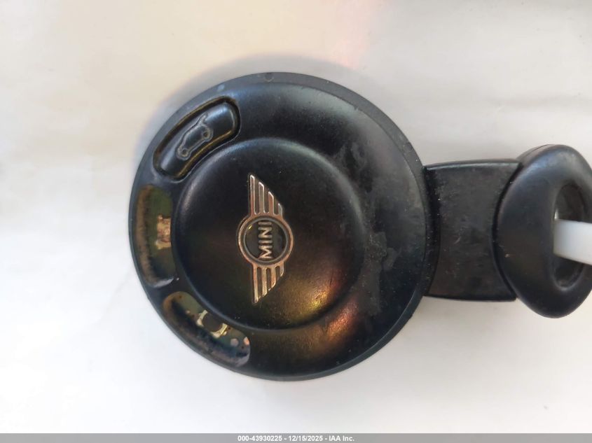 2010 Mini Cooper VIN: WMWMF3C50ATZ66659 Lot: 43930225