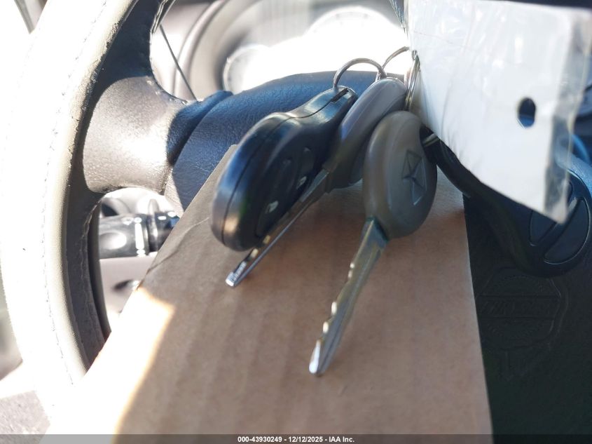 2000 Chrysler 300M VIN: 2C3HE66G6YH325503 Lot: 43930249