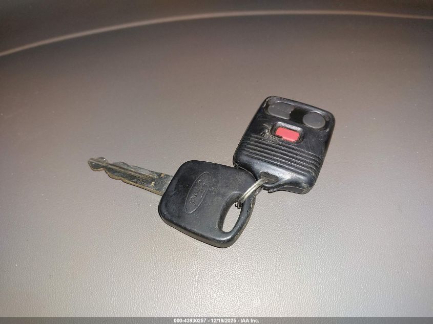 2001 Ford F-150 King Ranch Edition/Lariat/Xlt VIN: 1FTRW08L81KF39914 Lot: 43930257