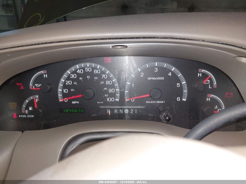 2001 Ford F-150 King Ranch Edition/Lariat/Xlt VIN: 1FTRW08L81KF39914 Lot: 43930257