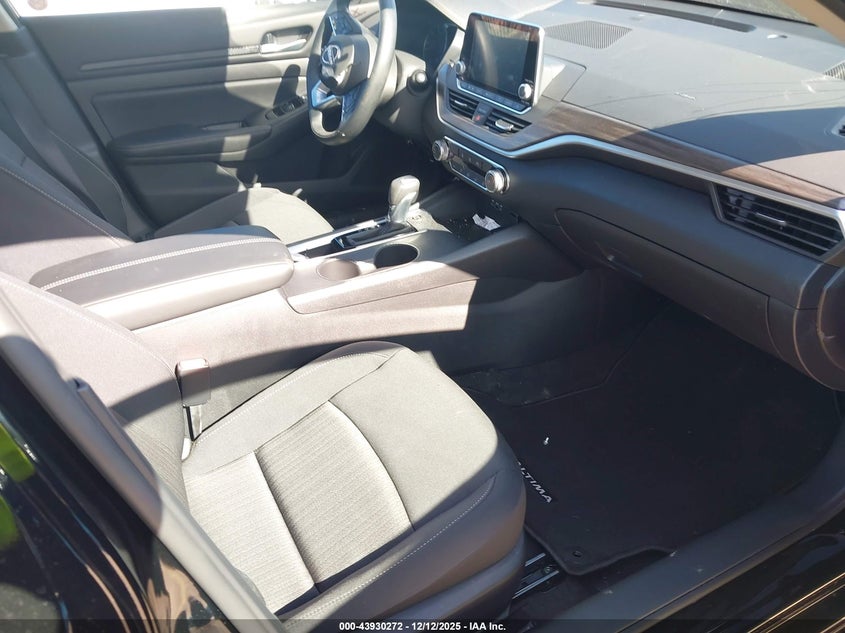 2025 Nissan Altima Sv Fwd