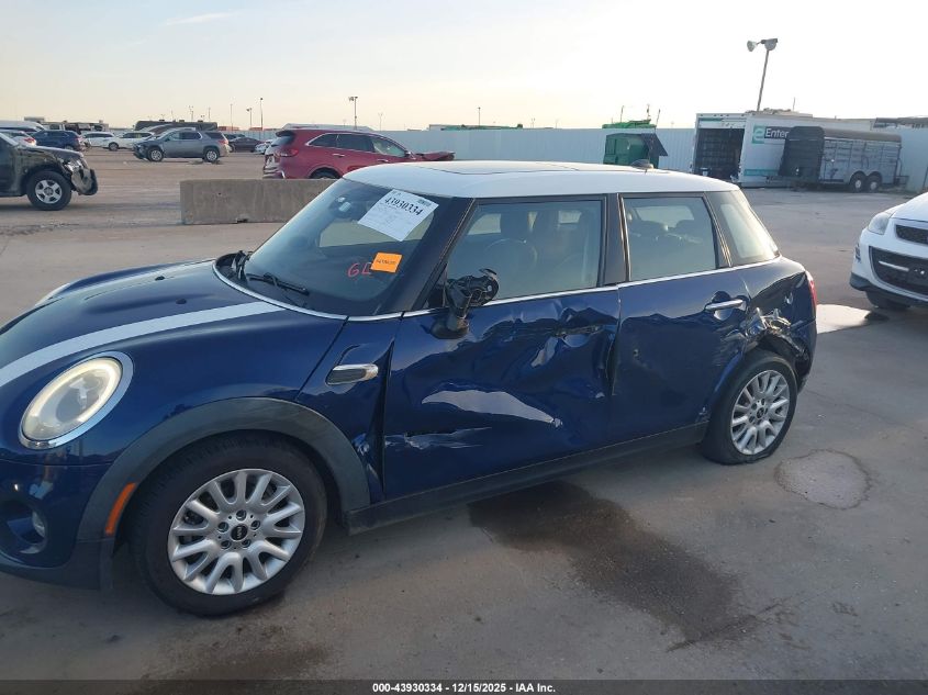 2015 Mini Hardtop Cooper VIN: WMWXS5C5XFT828901 Lot: 43930334
