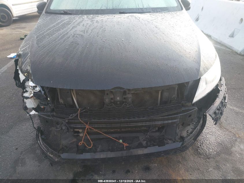 2015 Volkswagen Cc 2.0T R-Line VIN: WVWBP7AN0FE811364 Lot: 43930341