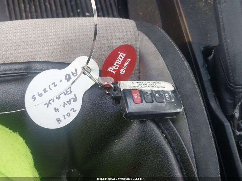 2018 Toyota Rav4 Hybrid Xle VIN: JTMRJREV4JD172555 Lot: 43930344