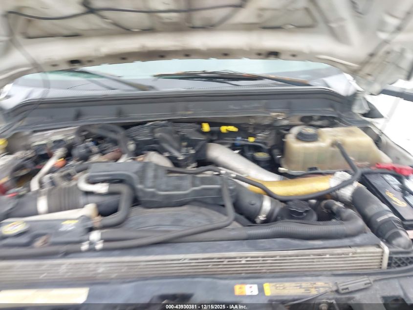 2011 Ford F-350 Chassis Xl VIN: 1FDRF3GT2BEB59711 Lot: 43930381