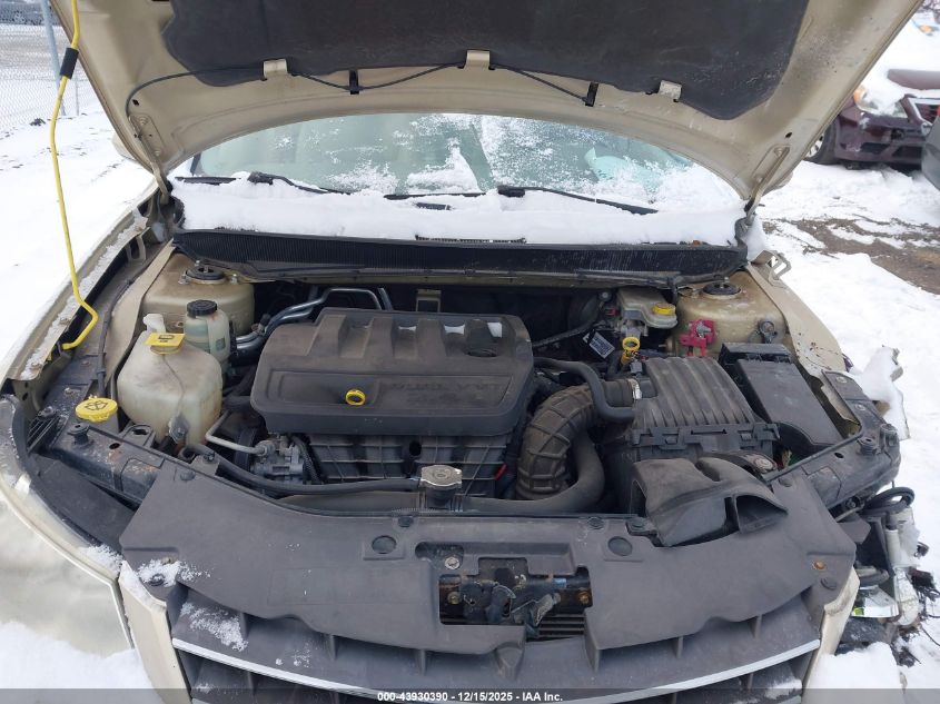 2010 Chrysler Sebring Limited VIN: 1C3CC5FB3AN195319 Lot: 43930390