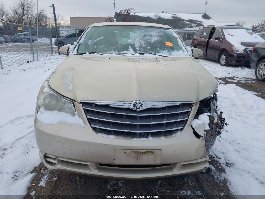 2010 Chrysler Sebring Limited VIN: 1C3CC5FB3AN195319 Lot: 43930390