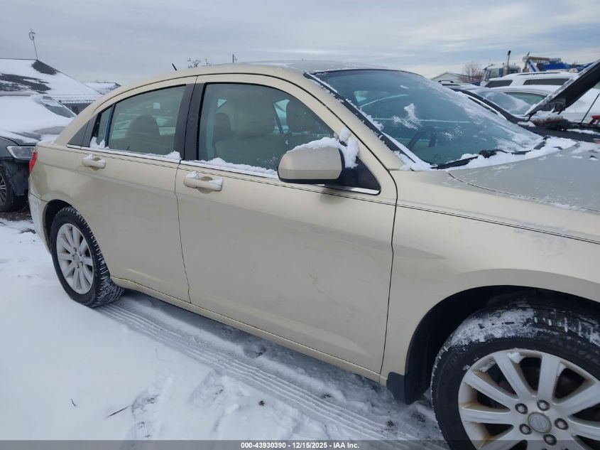 2010 Chrysler Sebring Limited VIN: 1C3CC5FB3AN195319 Lot: 43930390
