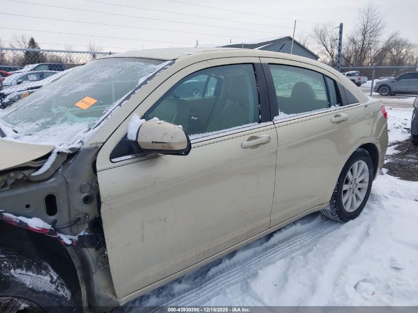 2010 Chrysler Sebring Limited VIN: 1C3CC5FB3AN195319 Lot: 43930390