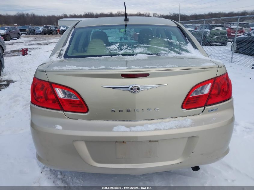 2010 Chrysler Sebring Limited VIN: 1C3CC5FB3AN195319 Lot: 43930390