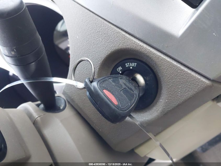 2010 Chrysler Sebring Limited VIN: 1C3CC5FB3AN195319 Lot: 43930390