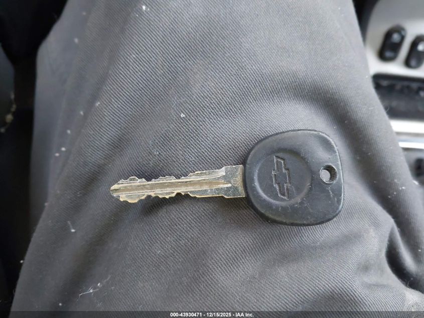 2008 Chevrolet Hhr Ls VIN: 3GNDA13D98S630582 Lot: 43930471