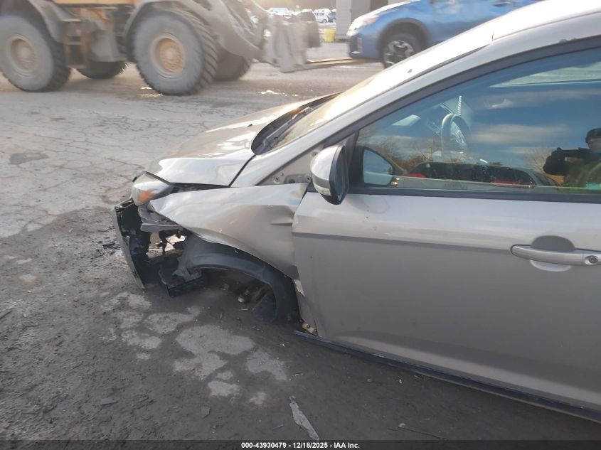 2016 Ford Focus Se VIN: 1FADP3K25GL220133 Lot: 43930479