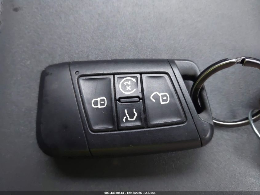 2022 Volkswagen Taos 1.5T Se VIN: 3VVWX7B20NM042400 Lot: 43930543