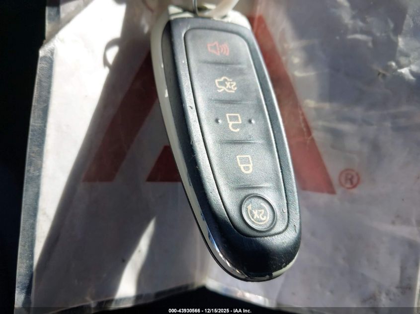 2015 Ford Focus Titanium VIN: 1FADP3N23FL218472 Lot: 43930566