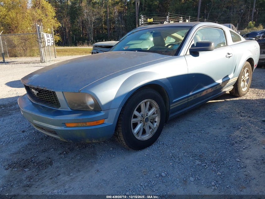 1ZVFT80NX75244647 2007 FORD MUSTANG photo no. 2