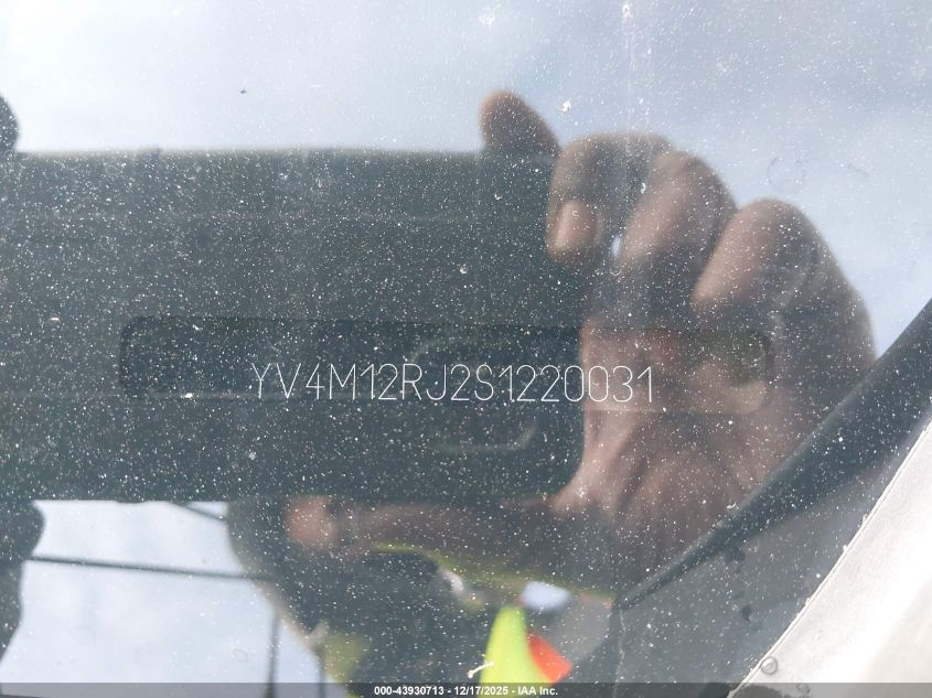 2025 Volvo Xc60 B5 Core VIN: YV4M12RJ2S1220031 Lot: 43930713