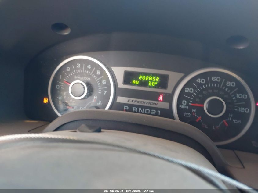 2005 Ford Expedition Xlt VIN: 1FMPU155X5LA65713 Lot: 43930782