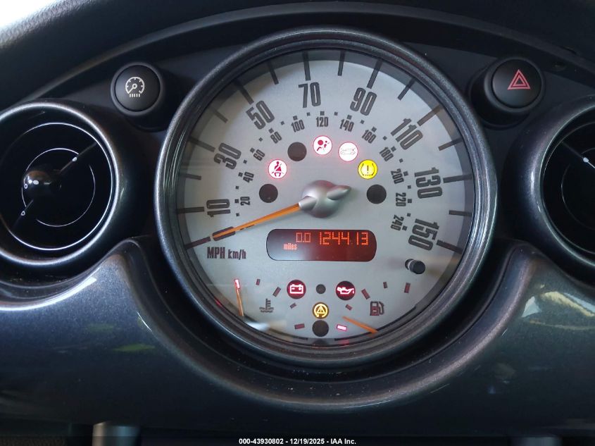 2004 Mini Cooper S VIN: WMWRE33454TD84547 Lot: 43930802