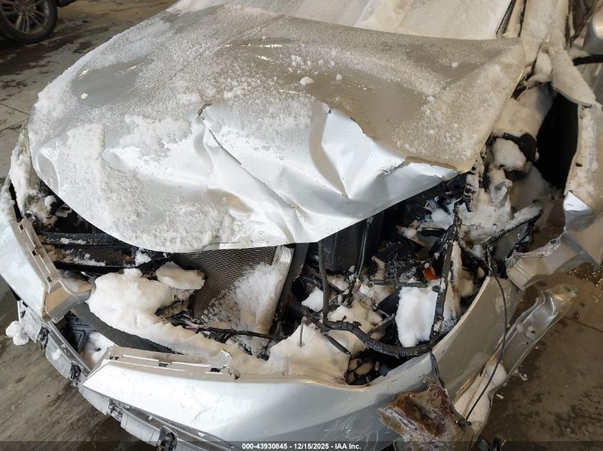 2018 Toyota Corolla Le VIN: 5YFBURHEXJP837413 Lot: 43930845