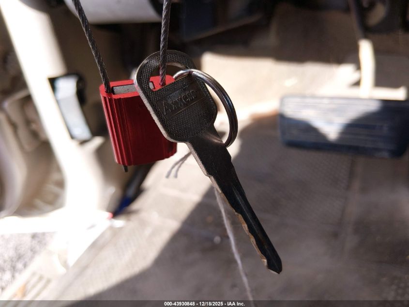 2002 Chevrolet Silverado 1500 Ls VIN: 2GCEC19T921337760 Lot: 43930848