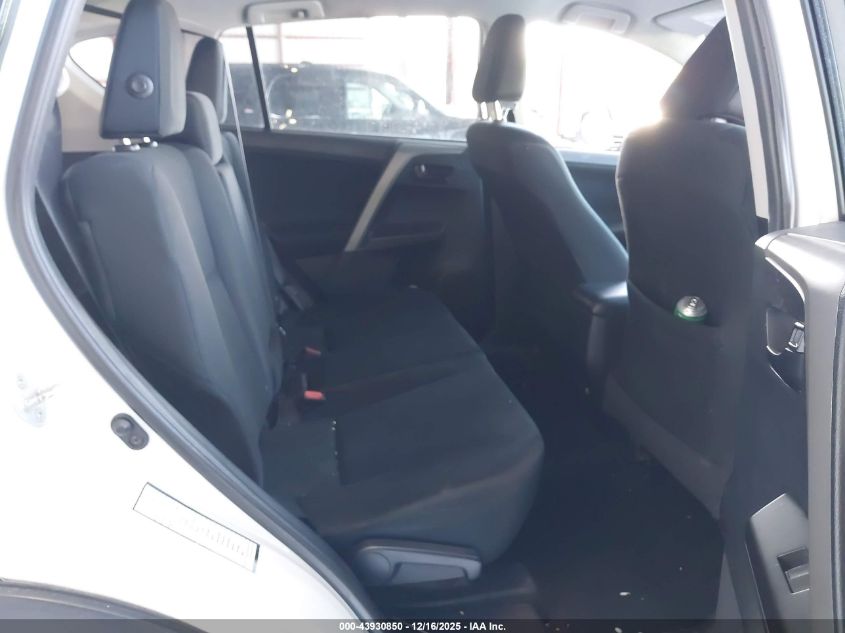 2018 Toyota Rav4 Le VIN: 2T3BFREV4JW754838 Lot: 43930850