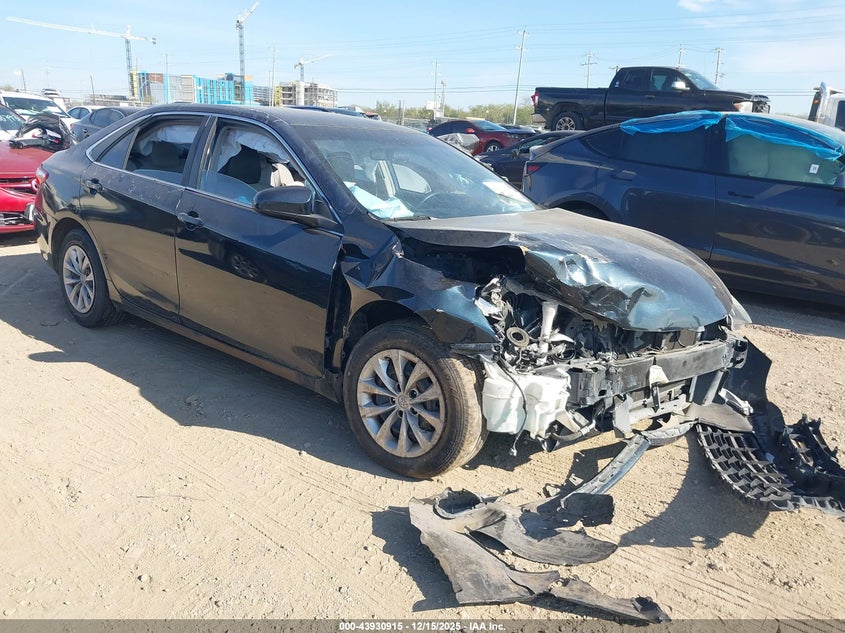 2015 Toyota Camry Le