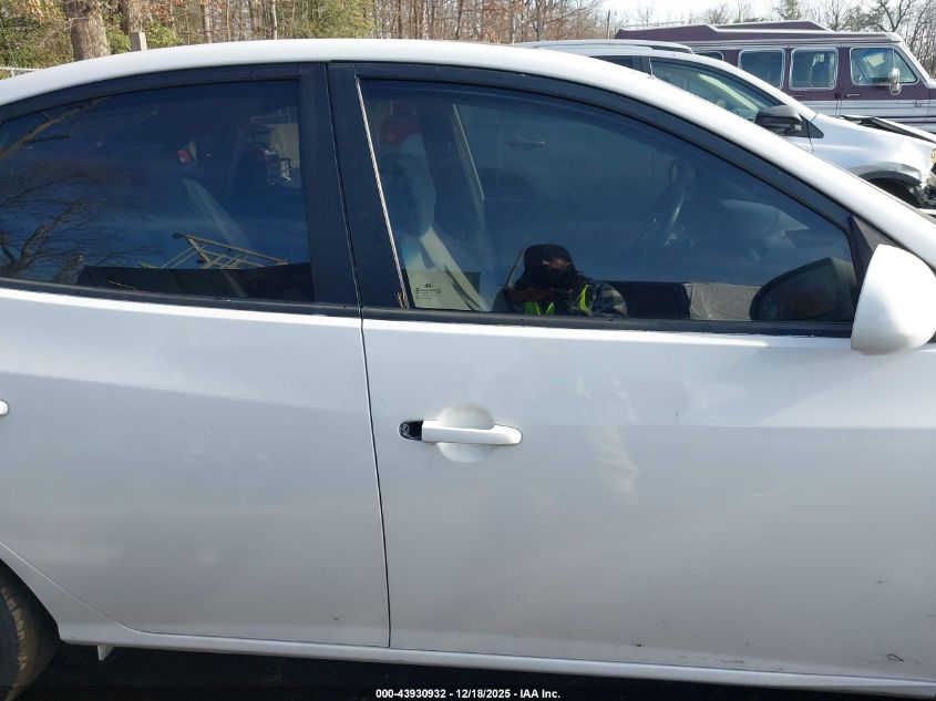 2007 Hyundai Elantra Gls/Limited/Se VIN: KMHDU46D27U077703 Lot: 43930932