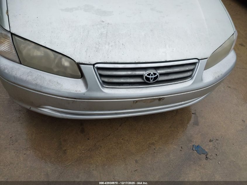 2000 Toyota Camry Le V6 VIN: JT2BF22K0Y0281707 Lot: 43930970