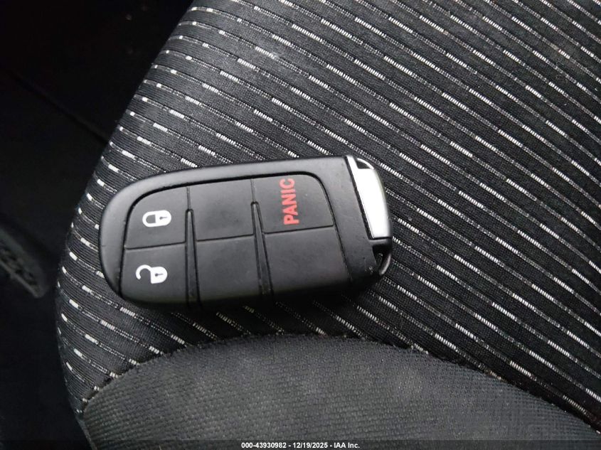 2018 Dodge Journey Sxt VIN: 3C4PDCBG2JT276067 Lot: 43930982