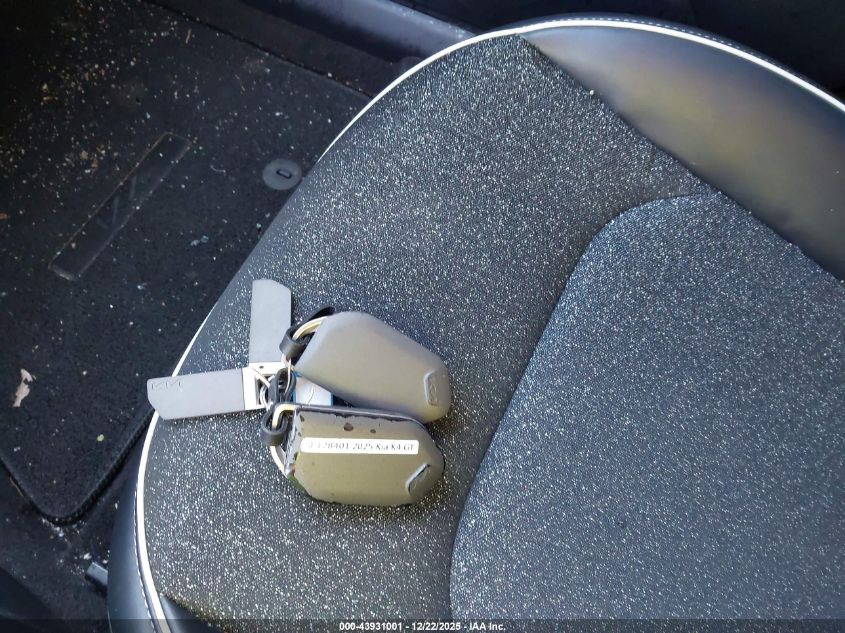 2025 Kia K4 Gt-Line VIN: 3KPFW4DE9SE128401 Lot: 43931001