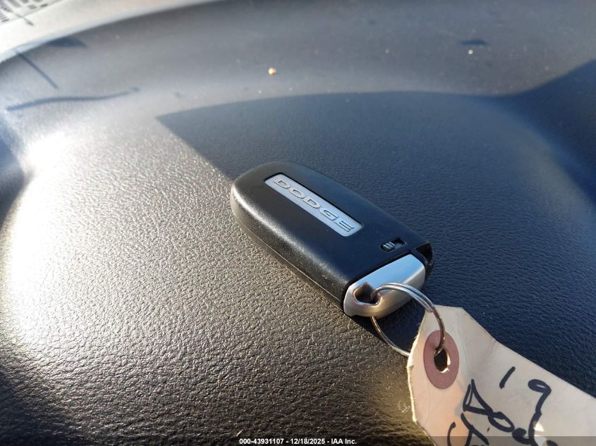 2019 Dodge Journey Se VIN: 3C4PDCBB8KT860320 Lot: 43931107