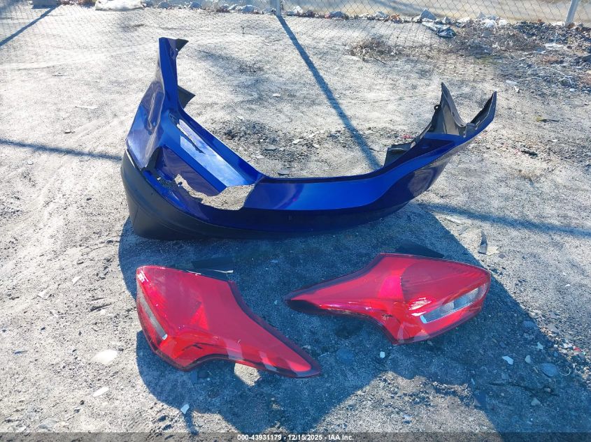 2015 Ford Focus Se VIN: 1FADP3K25FL384139 Lot: 43931179