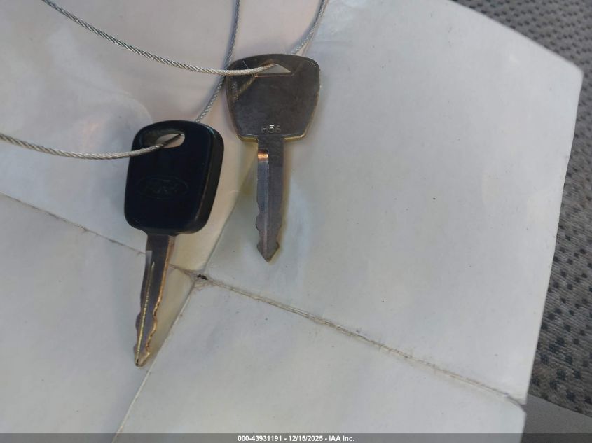 2002 Ford F-150 Lariat/Xlt VIN: 1FTRW07642KE42089 Lot: 43931191