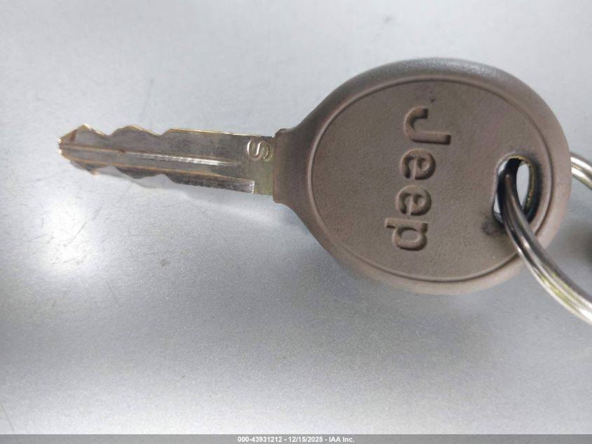 2017 Jeep Wrangler Unlimited Sport 4X4 VIN: 1C4BJWDG3HL648037 Lot: 43931212